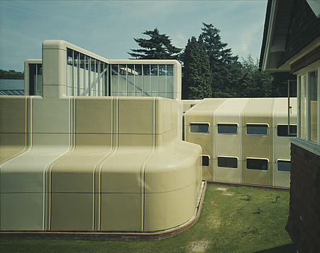 Archillect ID 75437