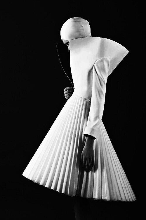 Archillect ID 77152