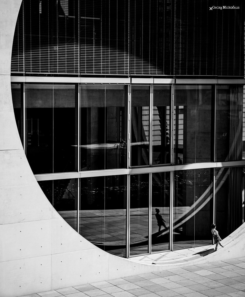 Archillect ID 77253