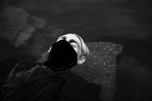 Archillect ID 77695