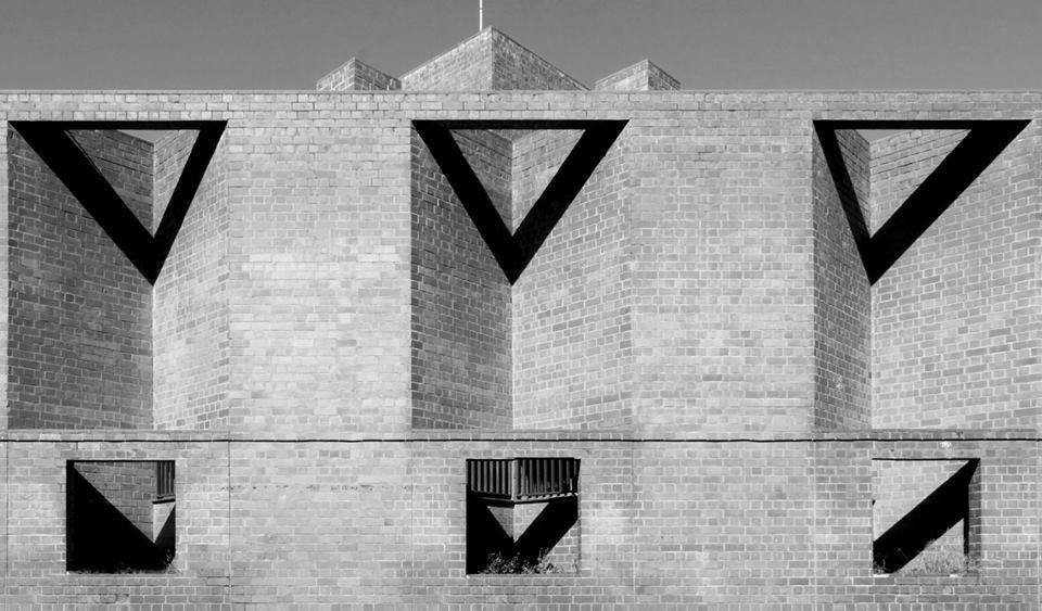 Archillect ID 77944