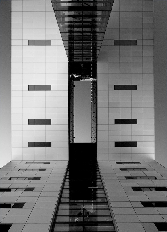 Archillect ID 78485