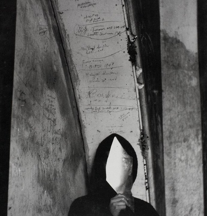 Archillect ID 78575