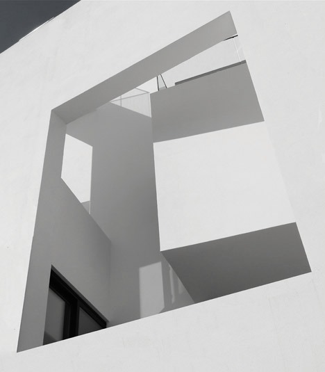 Archillect ID 78743