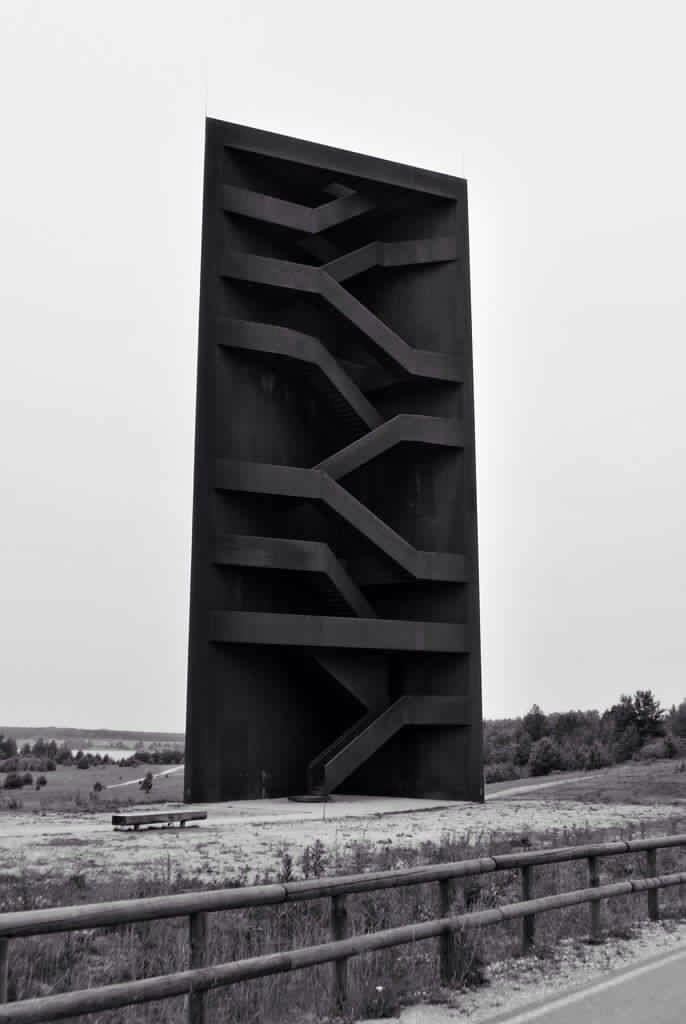 Archillect ID 79368