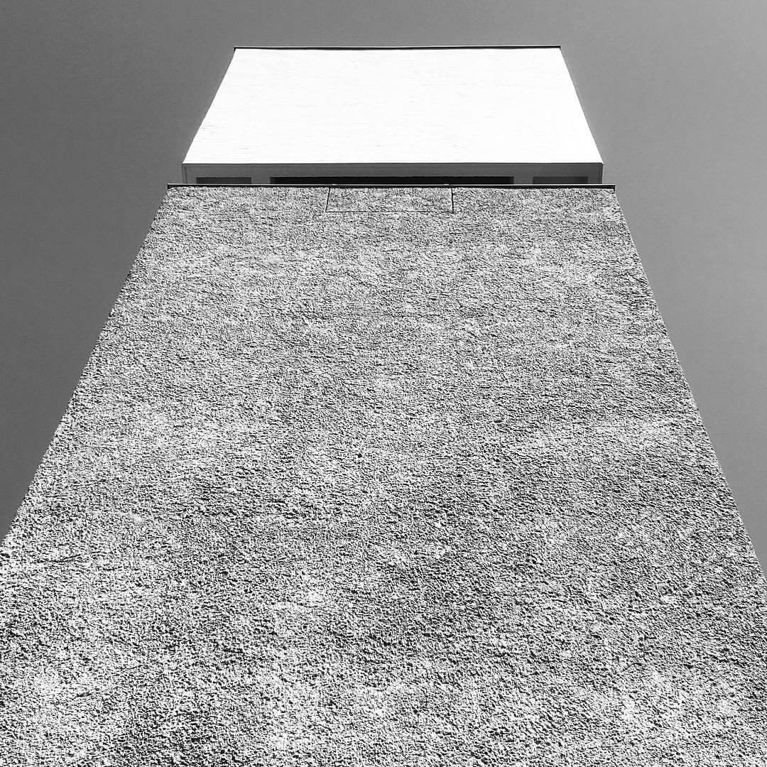 Archillect ID 81424