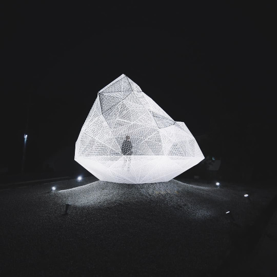 Archillect ID 83478