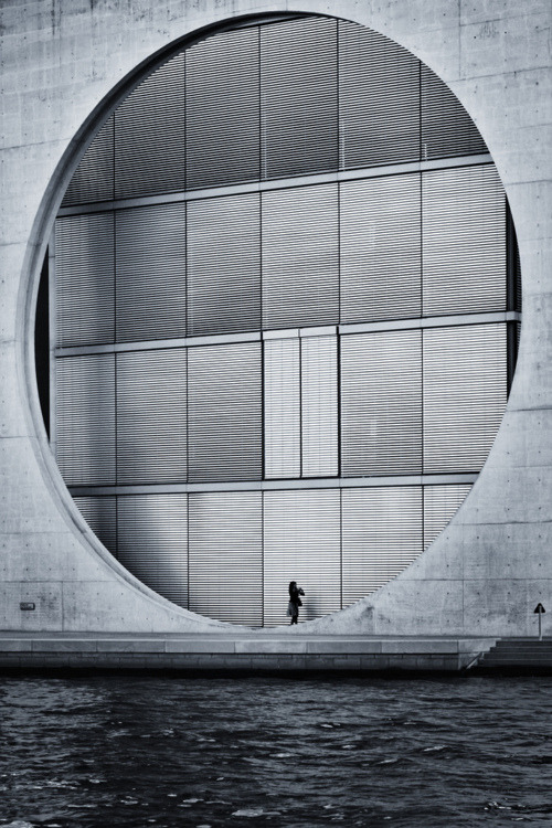 Archillect ID 88860