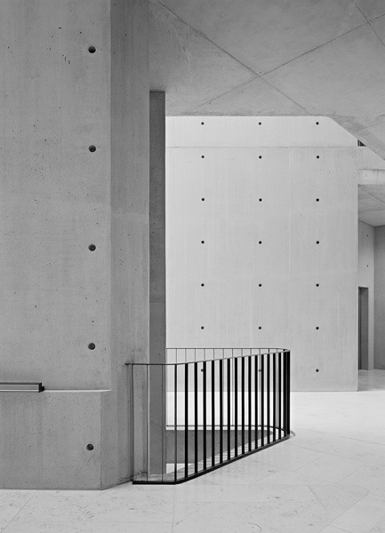 Archillect ID 90467