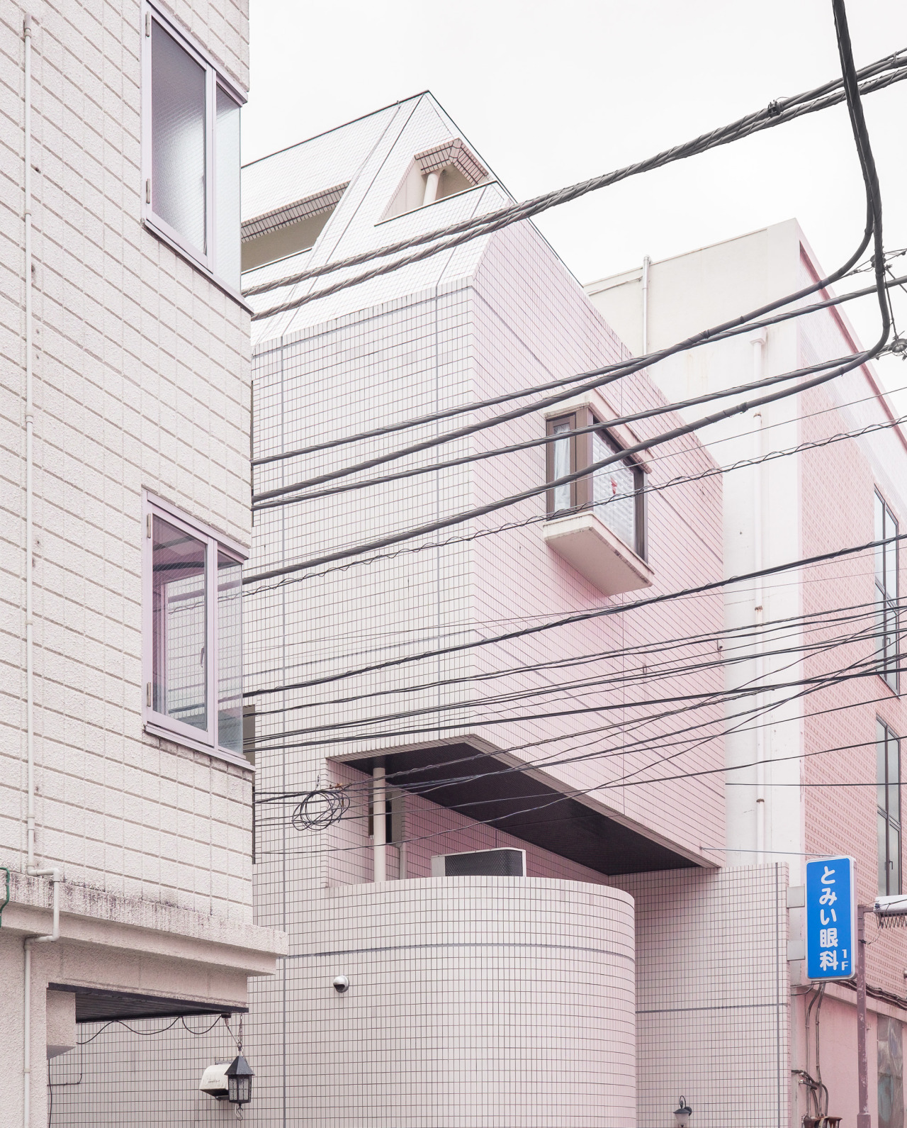 Archillect ID 90724
