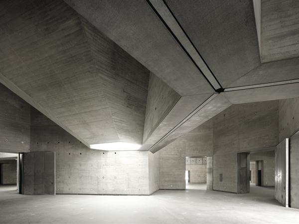 Archillect ID 93792