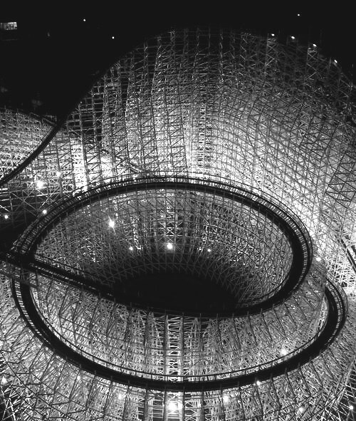 Archillect ID 95244