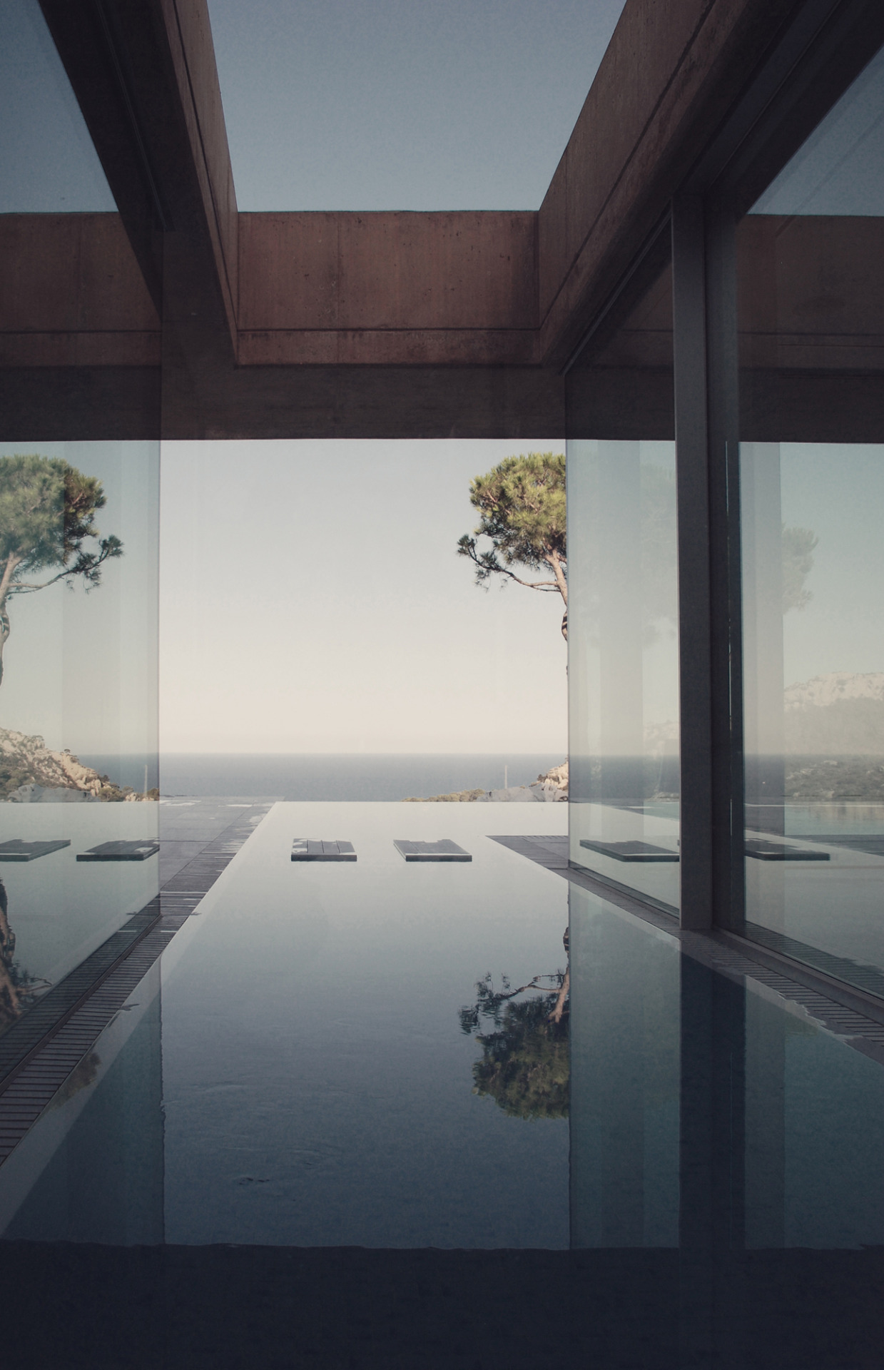 Archillect ID 96610