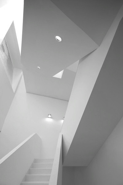 Archillect ID 100632
