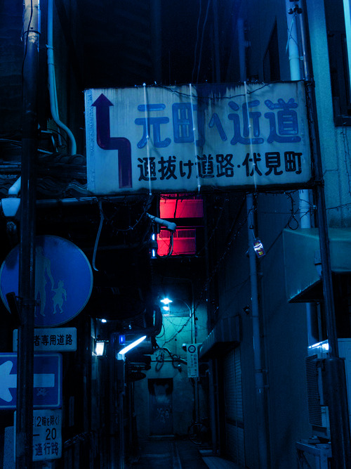 Archillect ID 100702