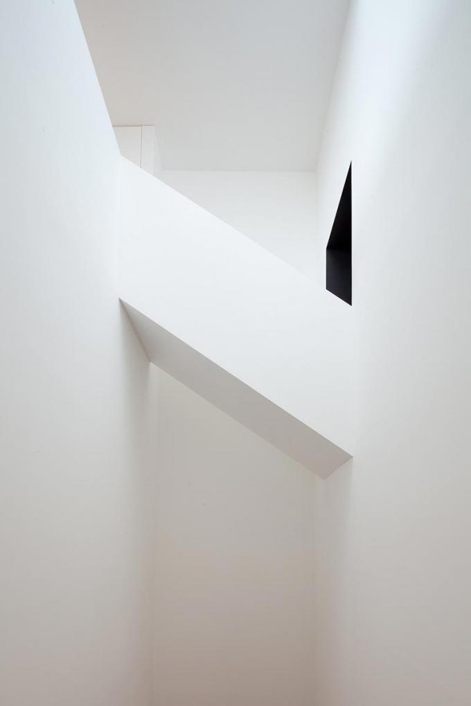 Archillect ID 103037