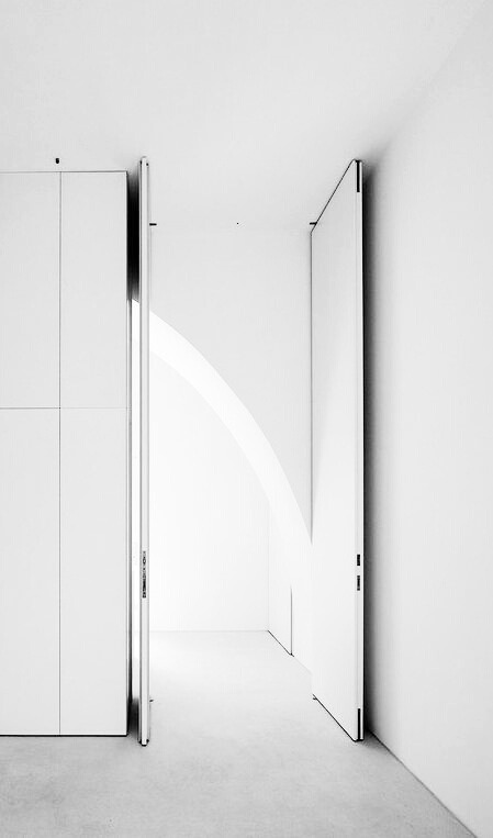 Archillect ID 104067