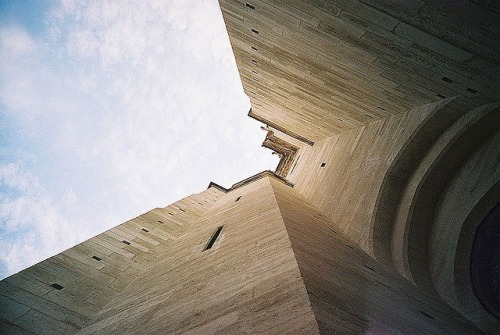Archillect ID 104632