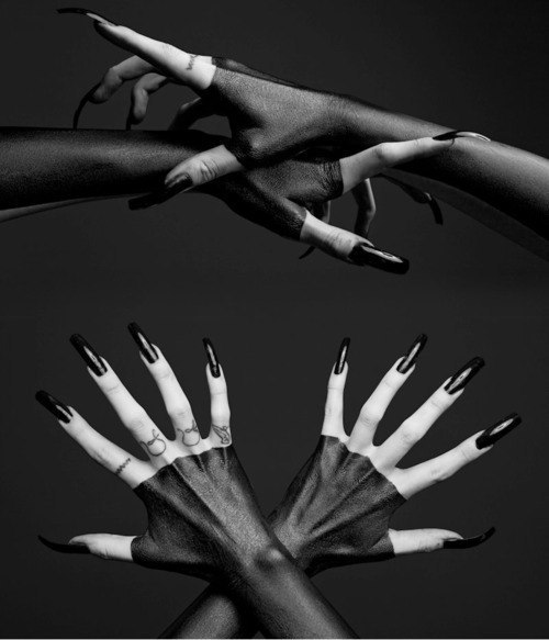 Archillect ID 106078