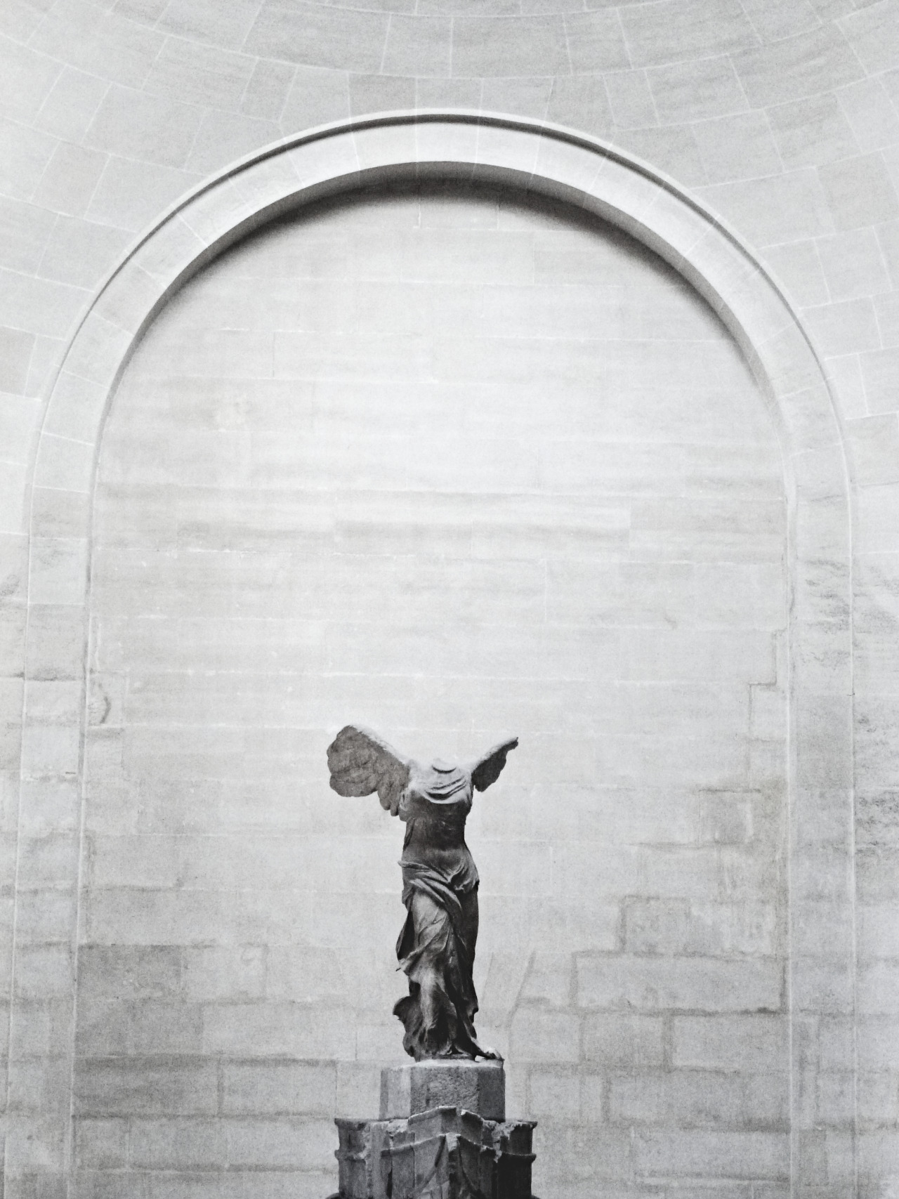 Archillect ID 106702