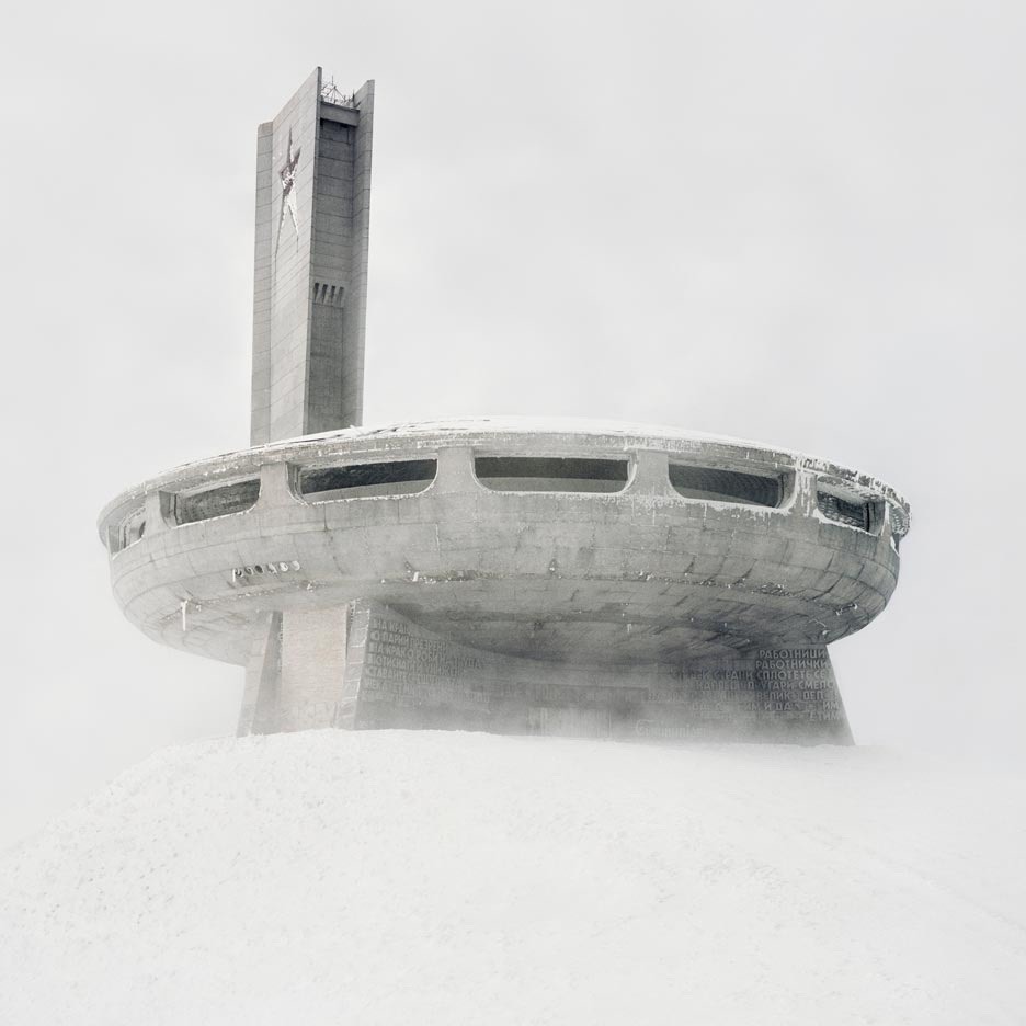 Archillect ID 109312