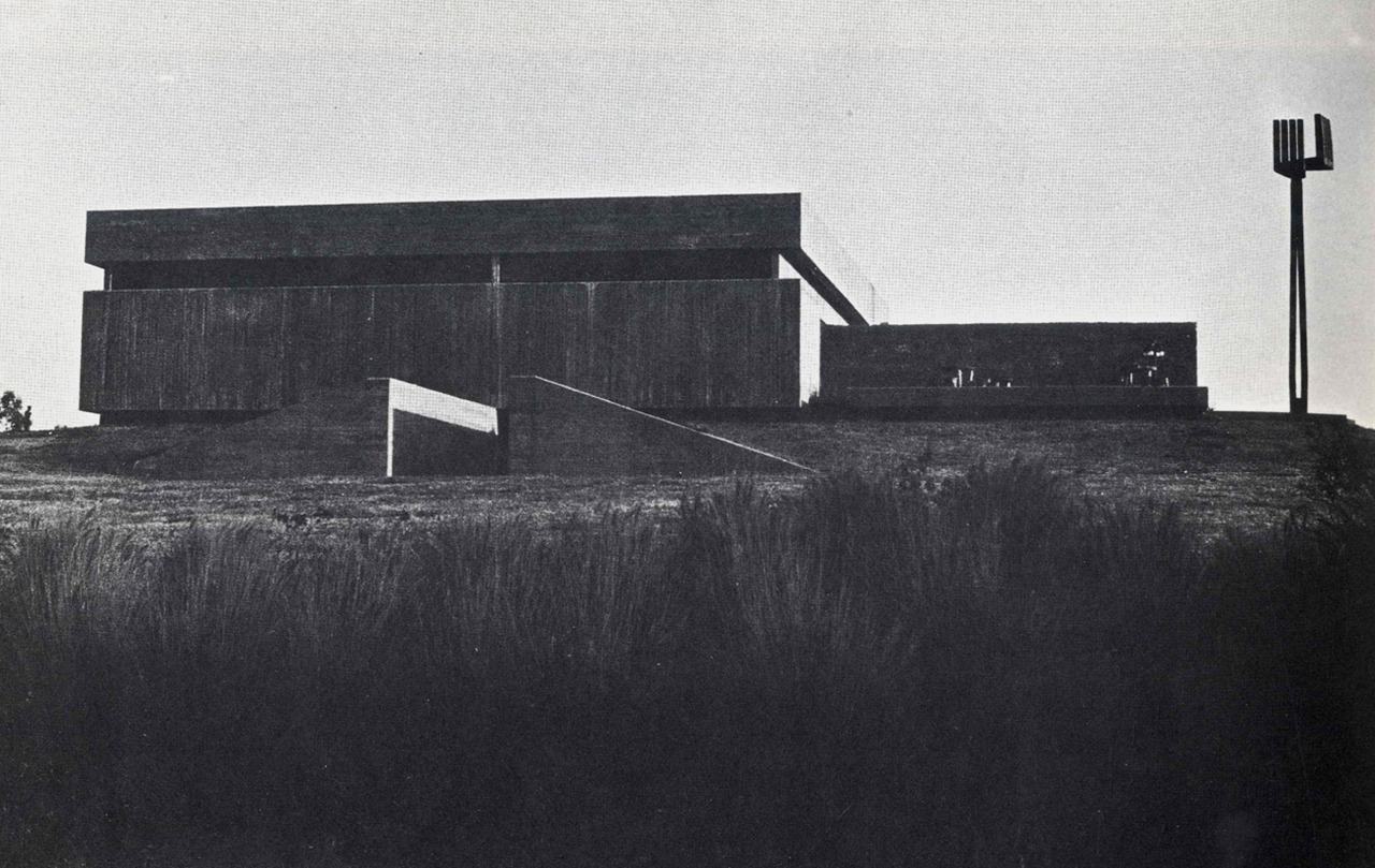 Archillect ID 109642