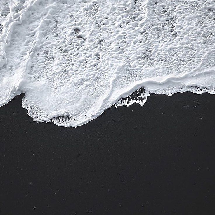 Archillect ID 114375