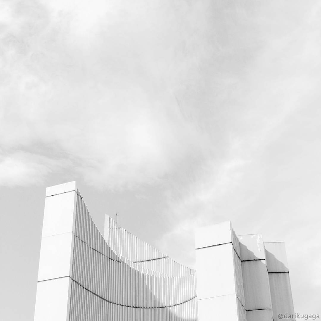 Archillect ID 117508
