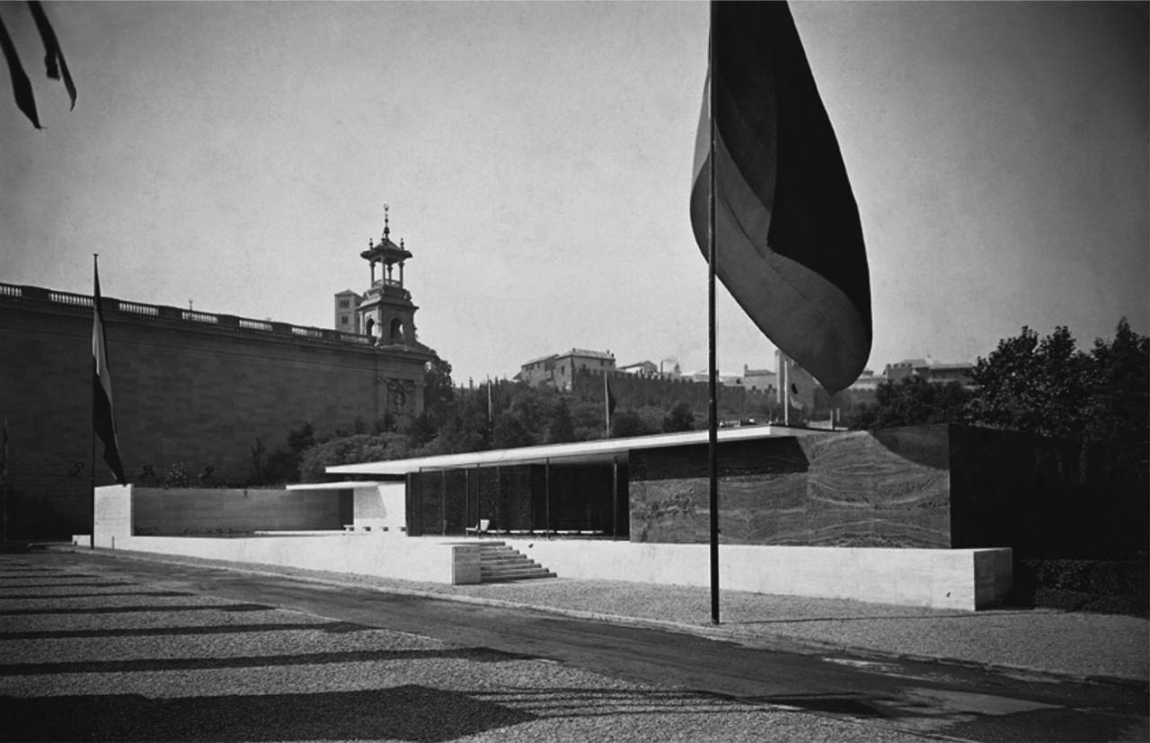 Archillect ID 117743