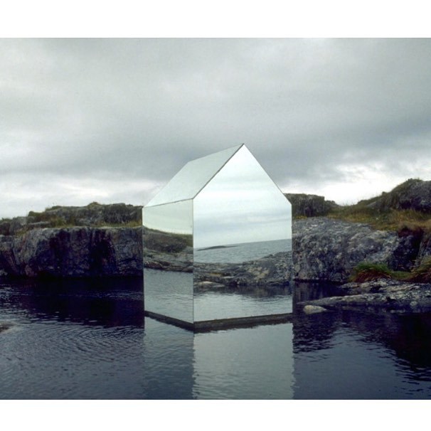 Archillect ID 117861