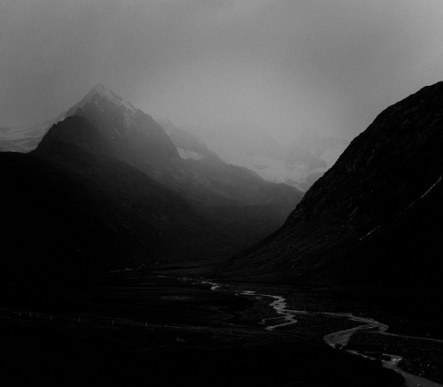 Archillect ID 119704