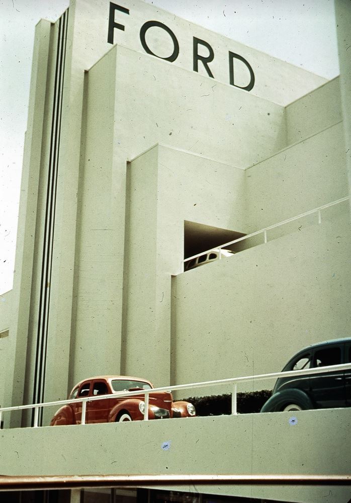 Archillect ID 121931