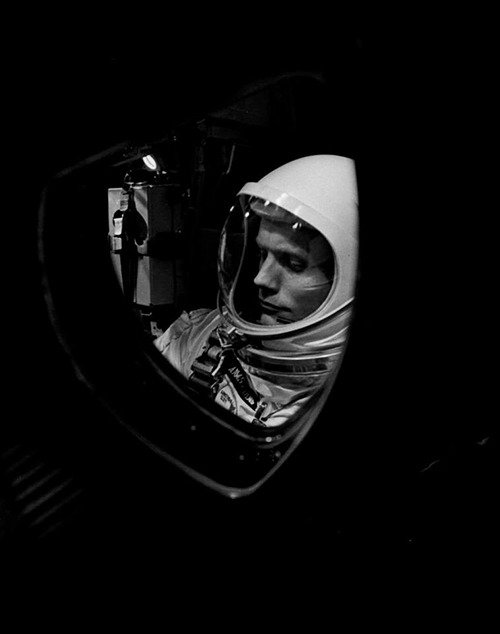 Archillect ID 121974