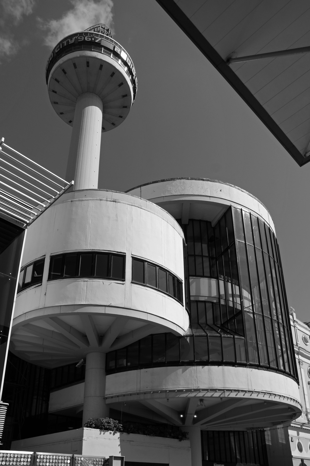 Archillect ID 122281