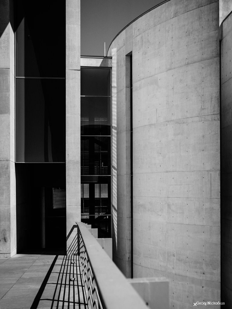 Archillect ID 124595