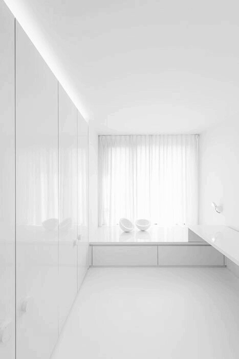 Archillect ID 125076