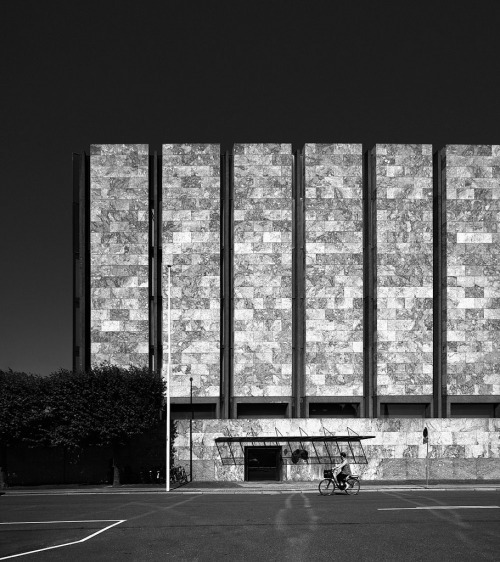 Archillect ID 125808
