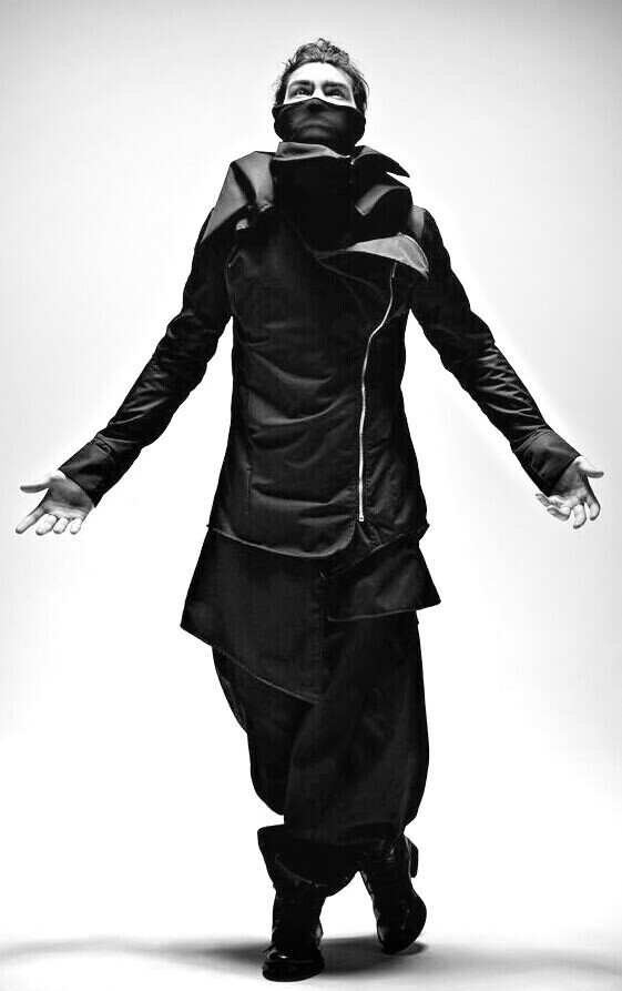 Archillect ID 127572