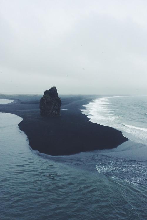 Archillect ID 127733