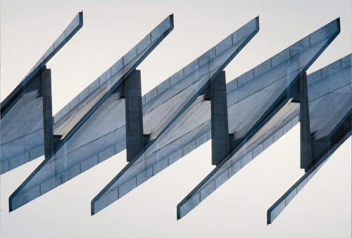 Archillect ID 128242