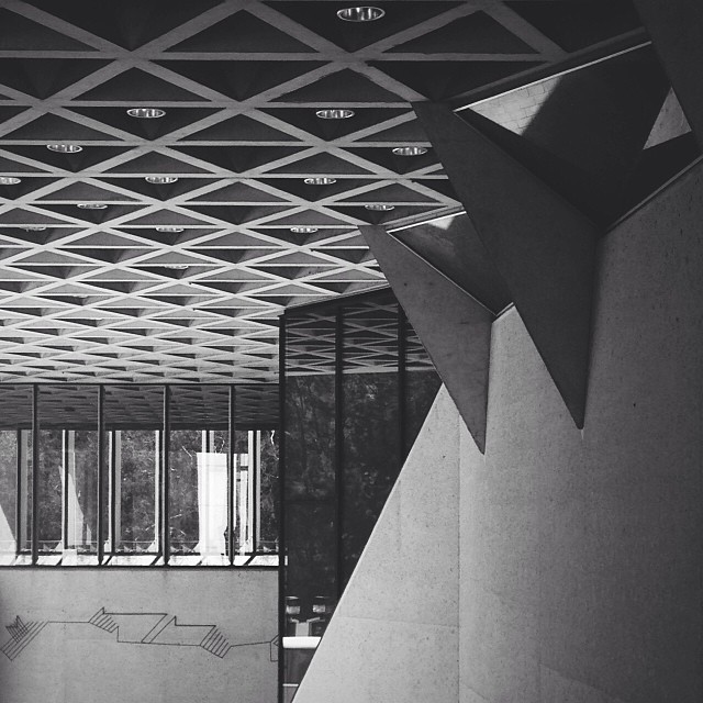 Archillect ID 129695