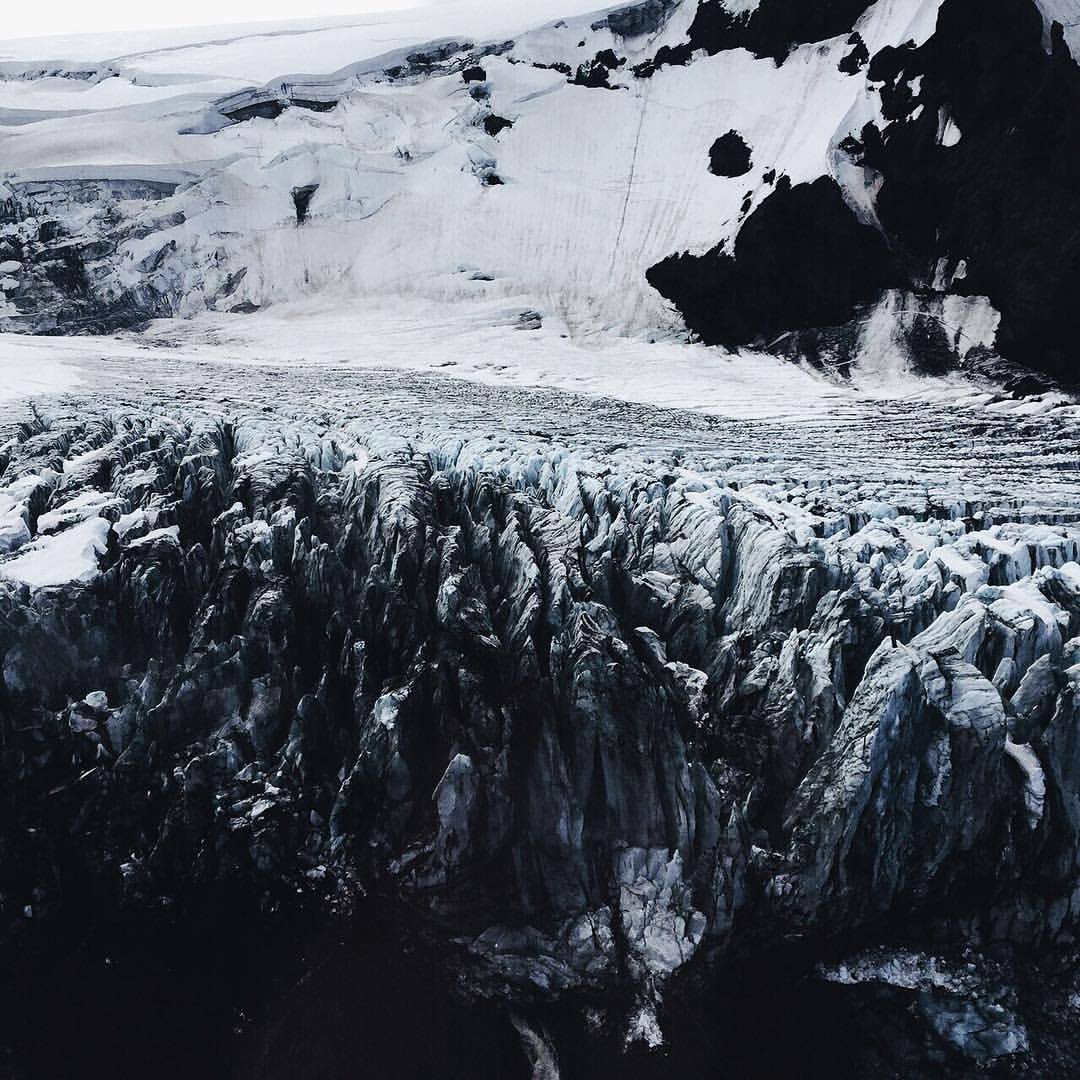 Archillect ID 129875