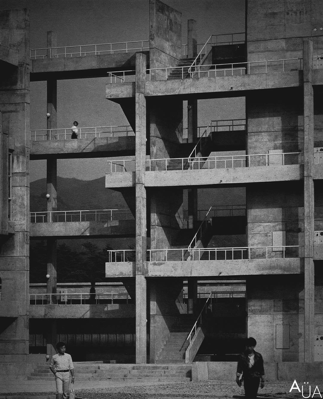 Archillect ID 130190