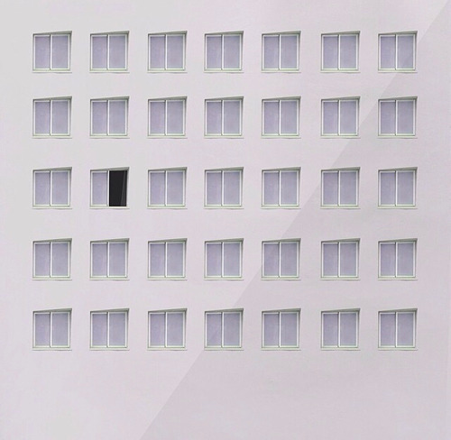 Archillect ID 132533