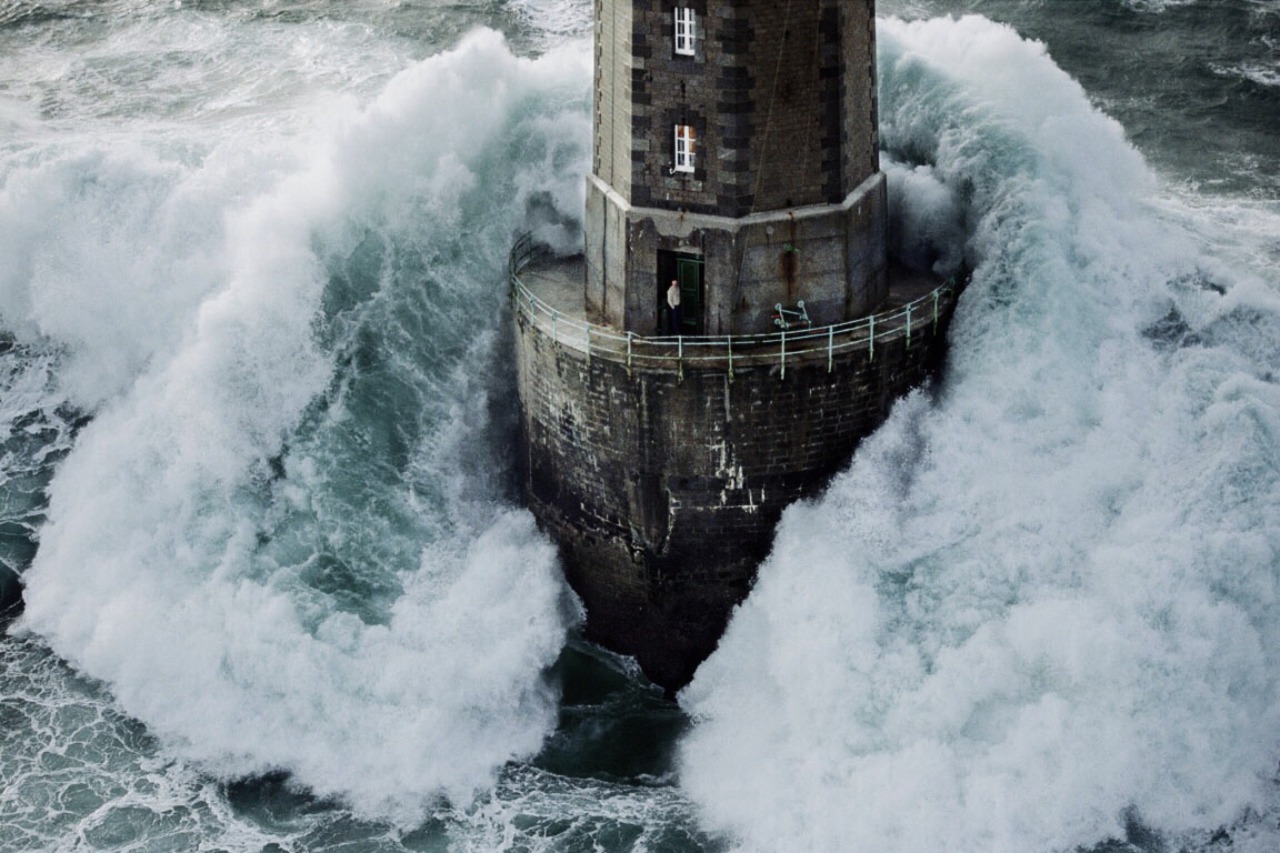 Archillect ID 132949