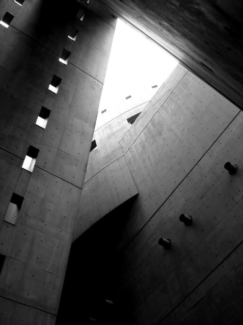 Archillect ID 139242