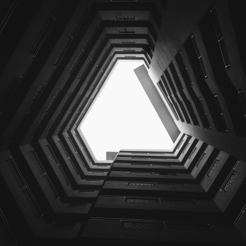 Archillect ID 139353
