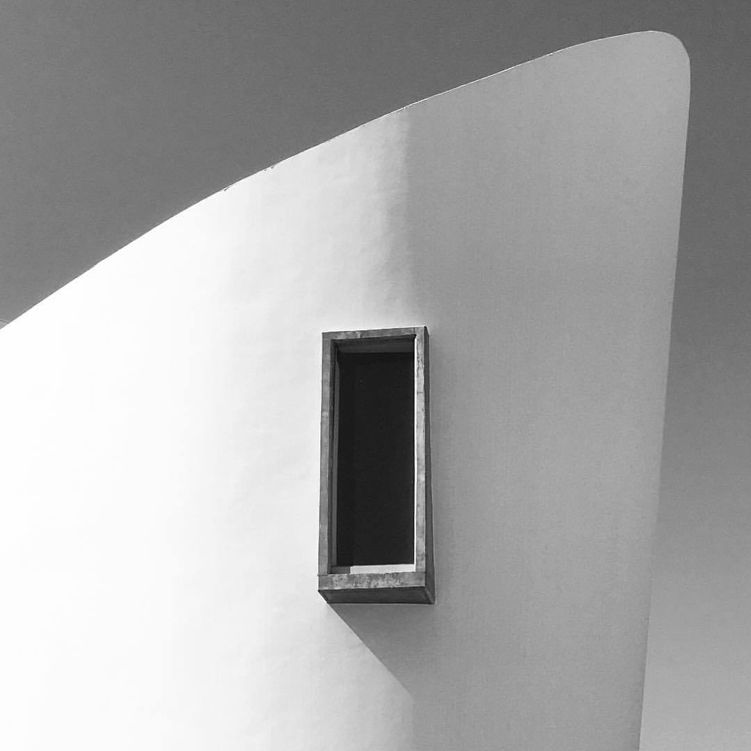 Archillect ID 139441