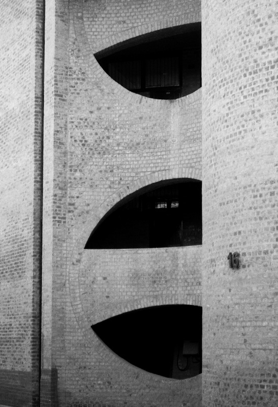Archillect ID 139712