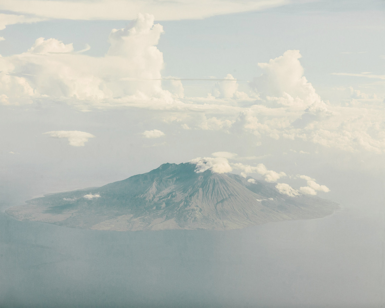 Archillect ID 140112